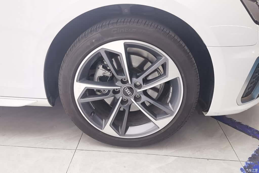 Audi A4L, 2024 6