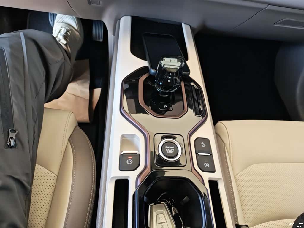 Geely Icon, 2025 14