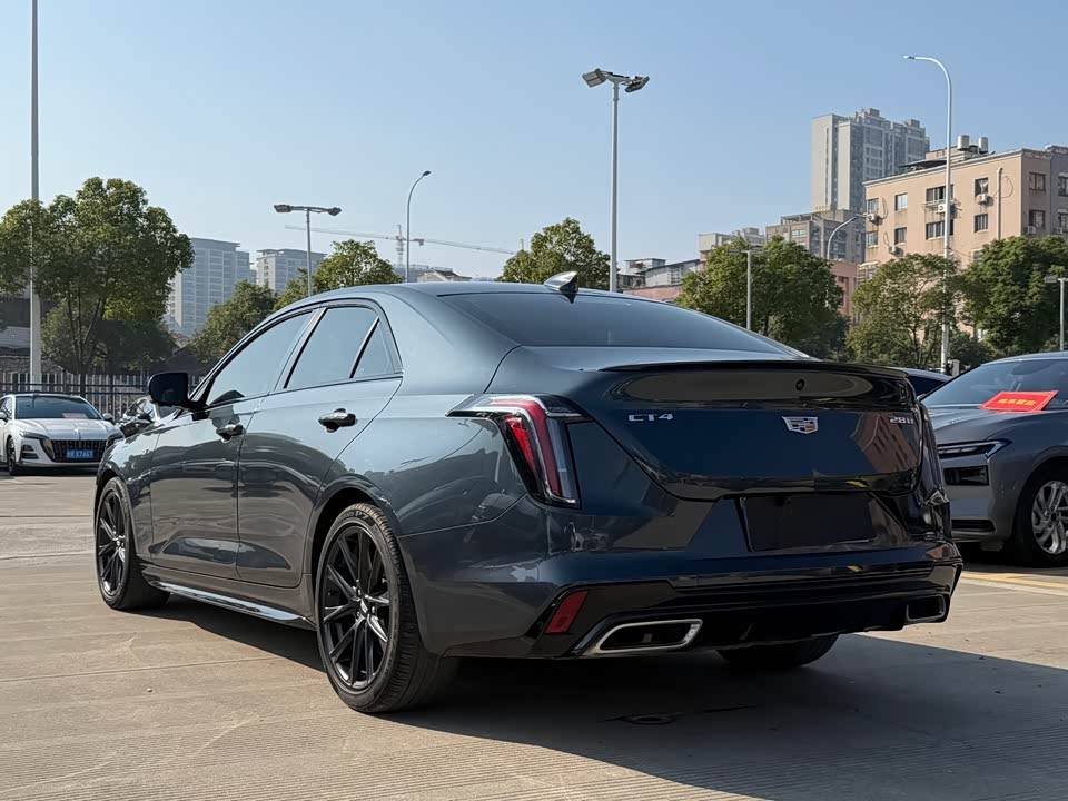 Cadillac CT4
