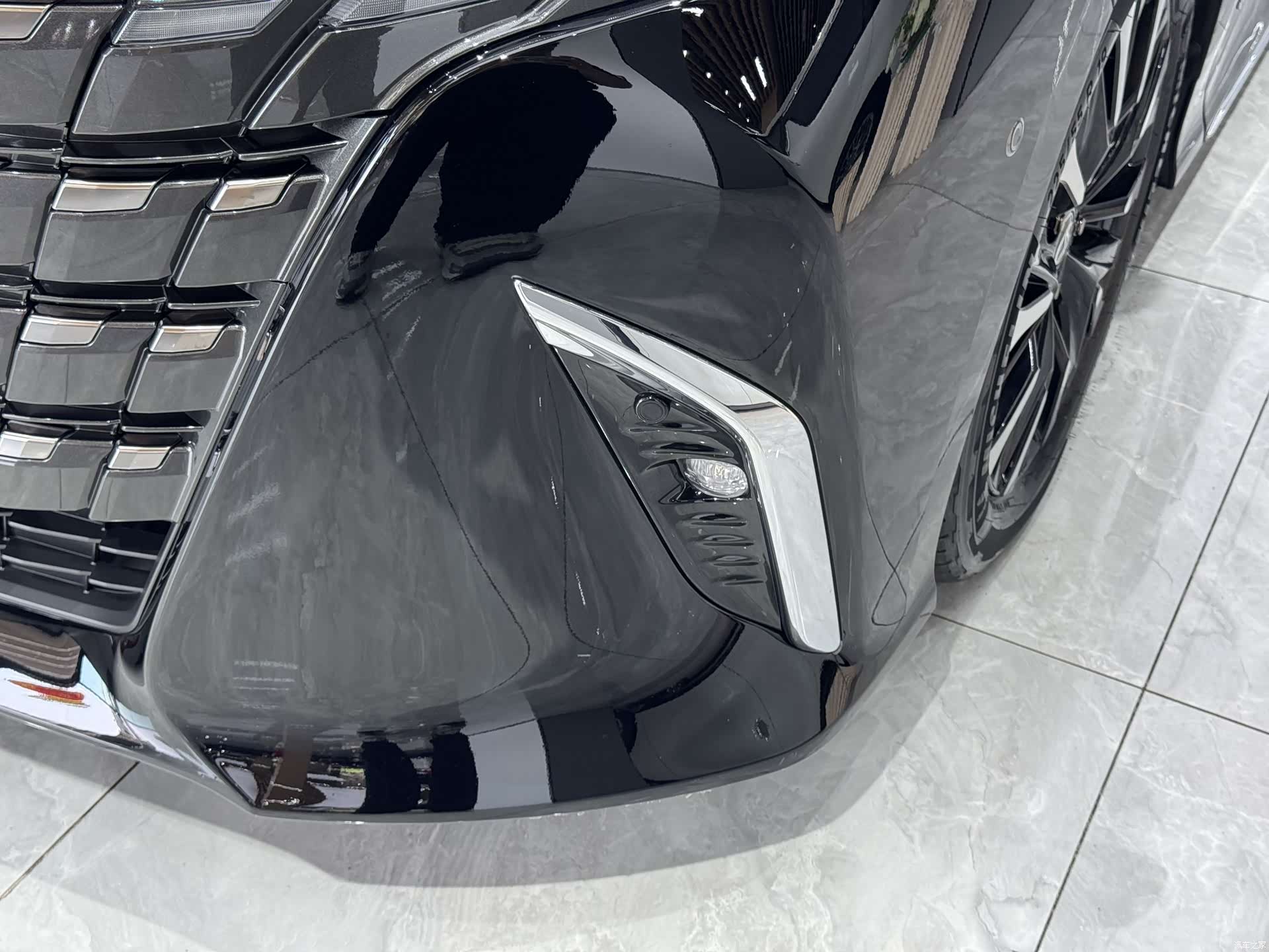 Toyota Alphard, 2025 все фото