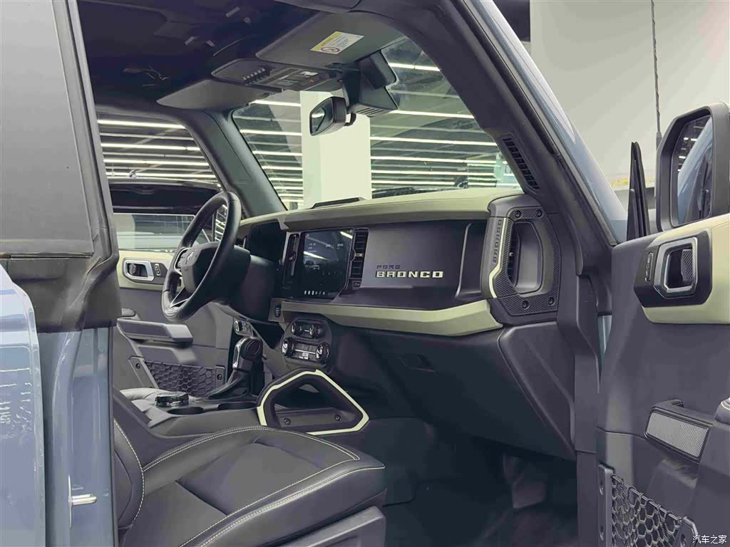 Ford Bronco, 2025 10