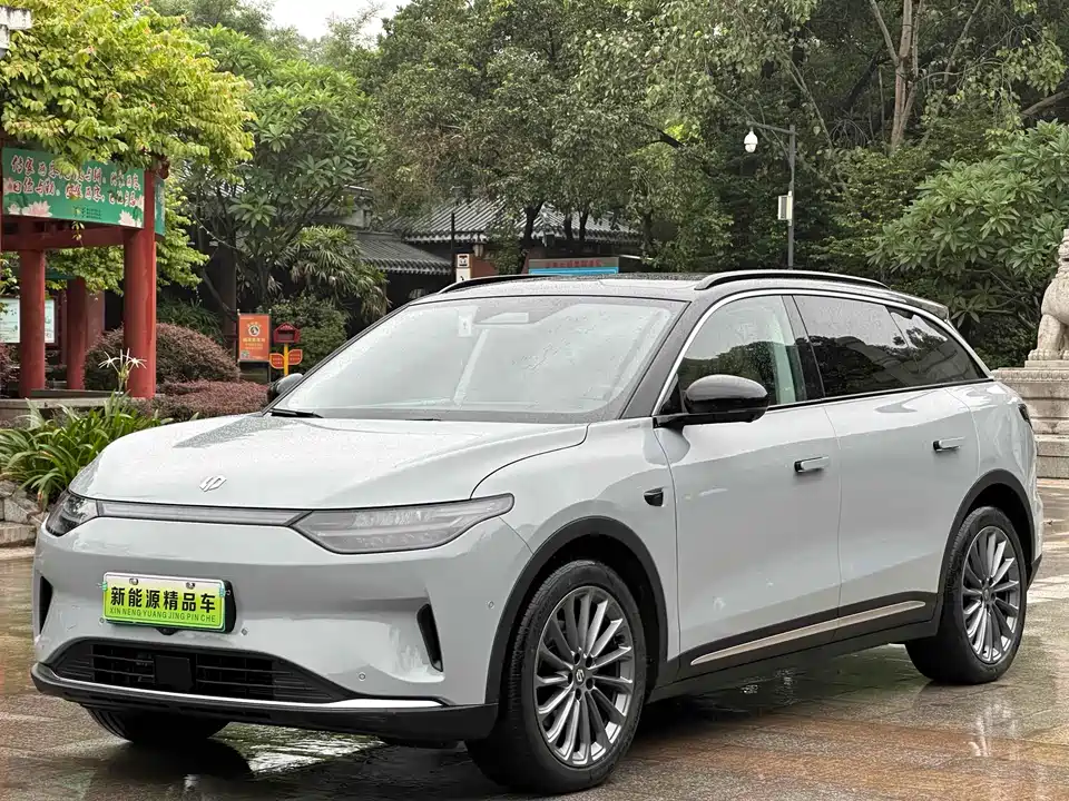 Leapmotor C11
