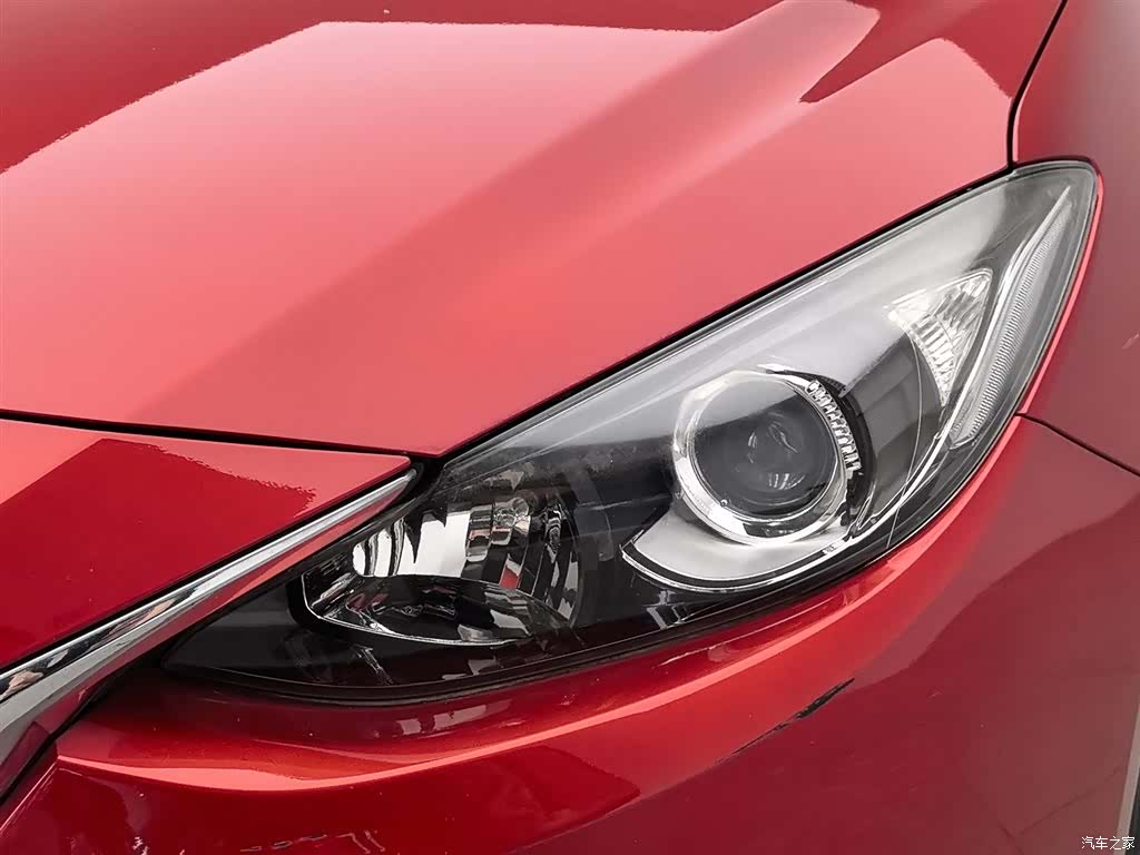 Mazda Mazda3, 2015 7