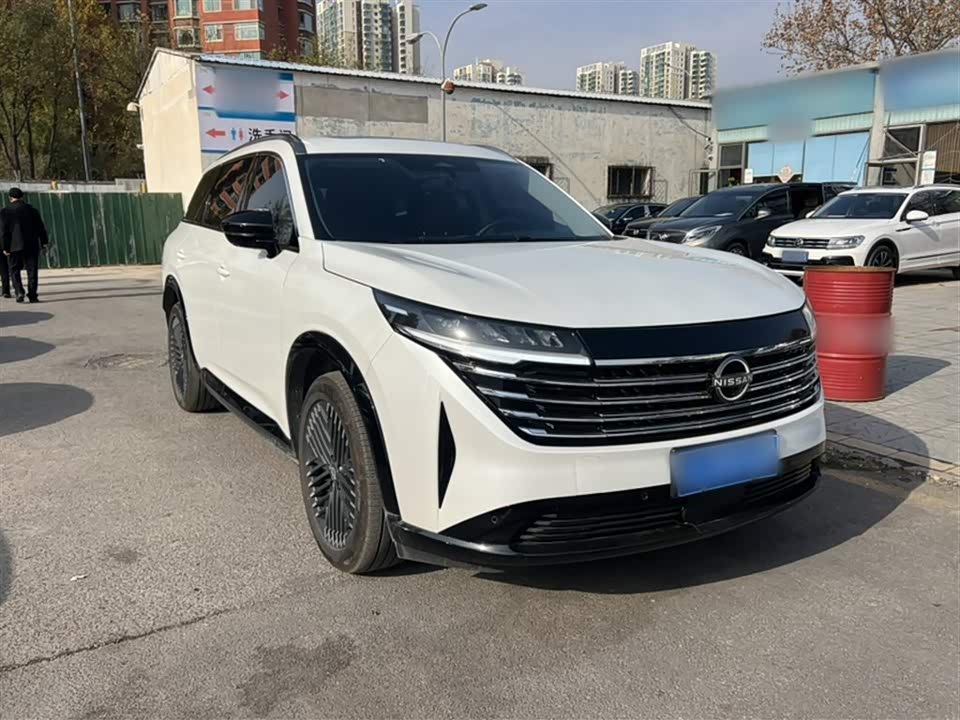 Nissan Exploring the land