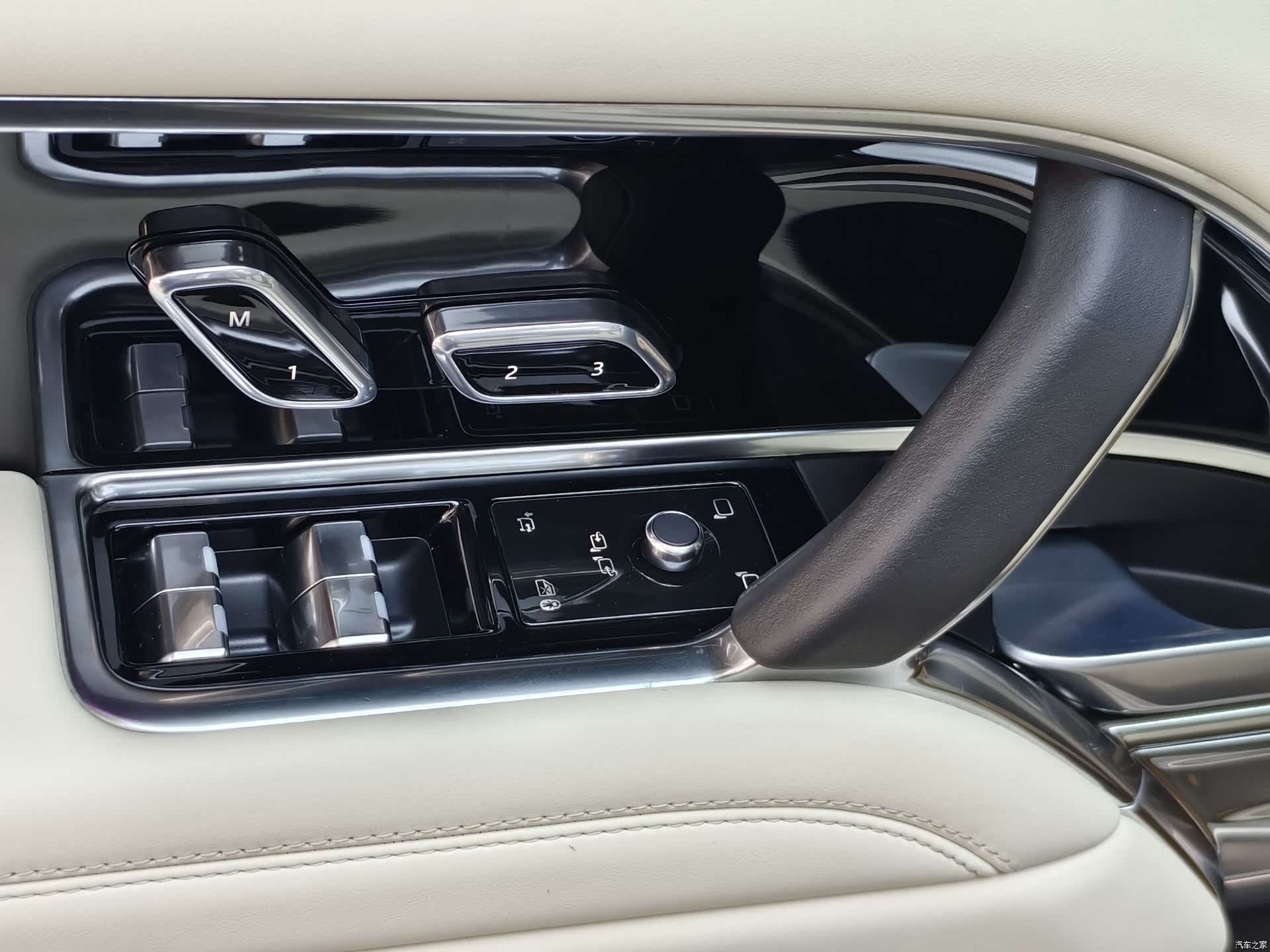 Land Rover Range Rover, 2024 14