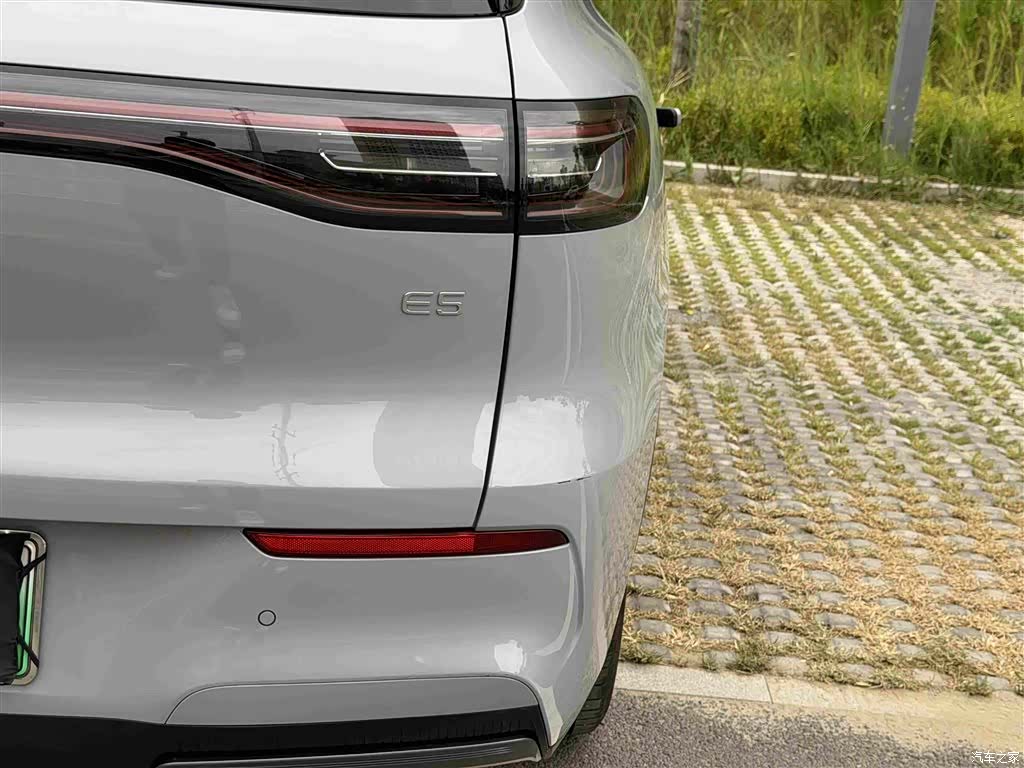 Geely Galaxy E5, 2026 16