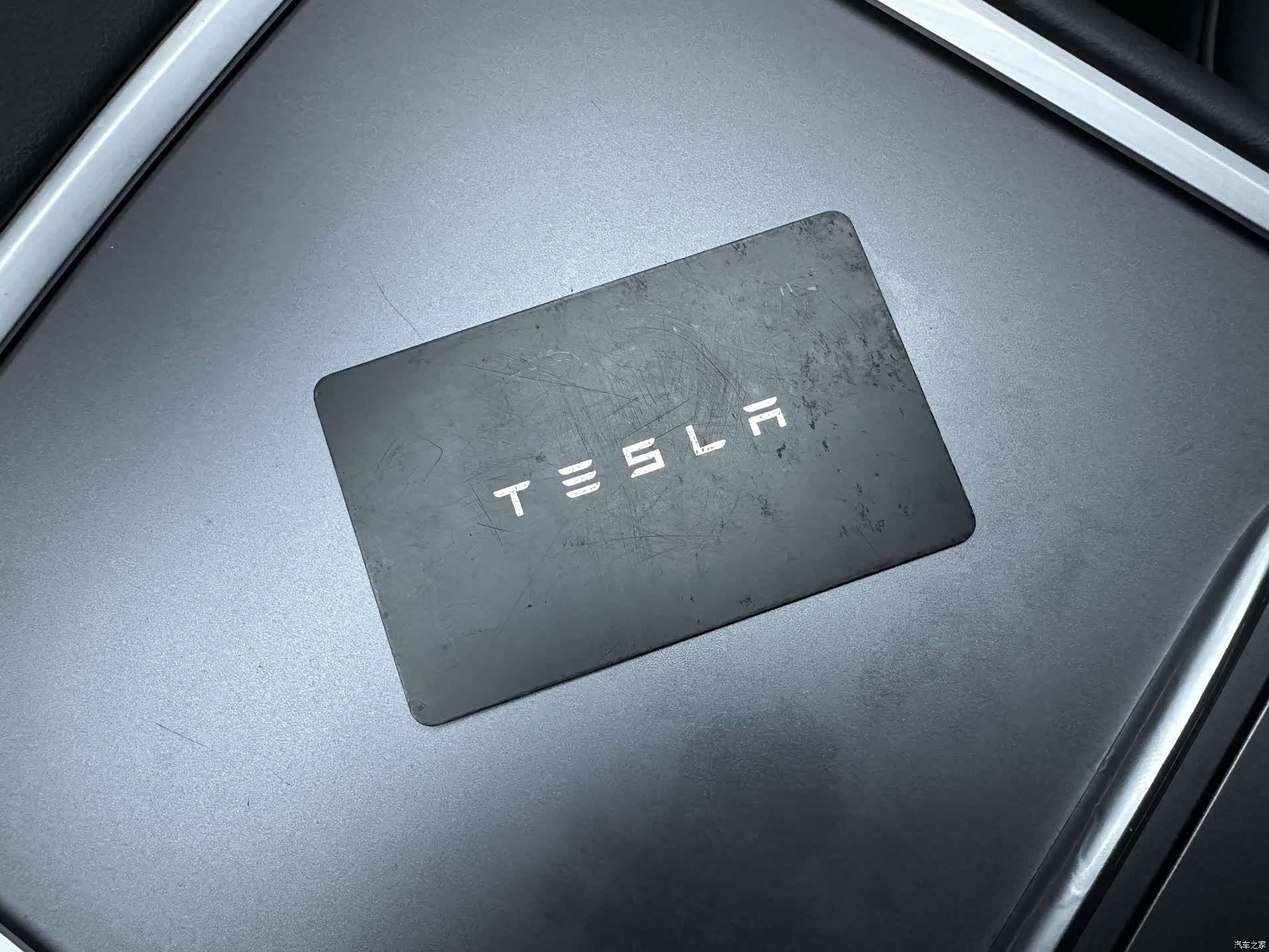 Tesla Model Y, 2022 19