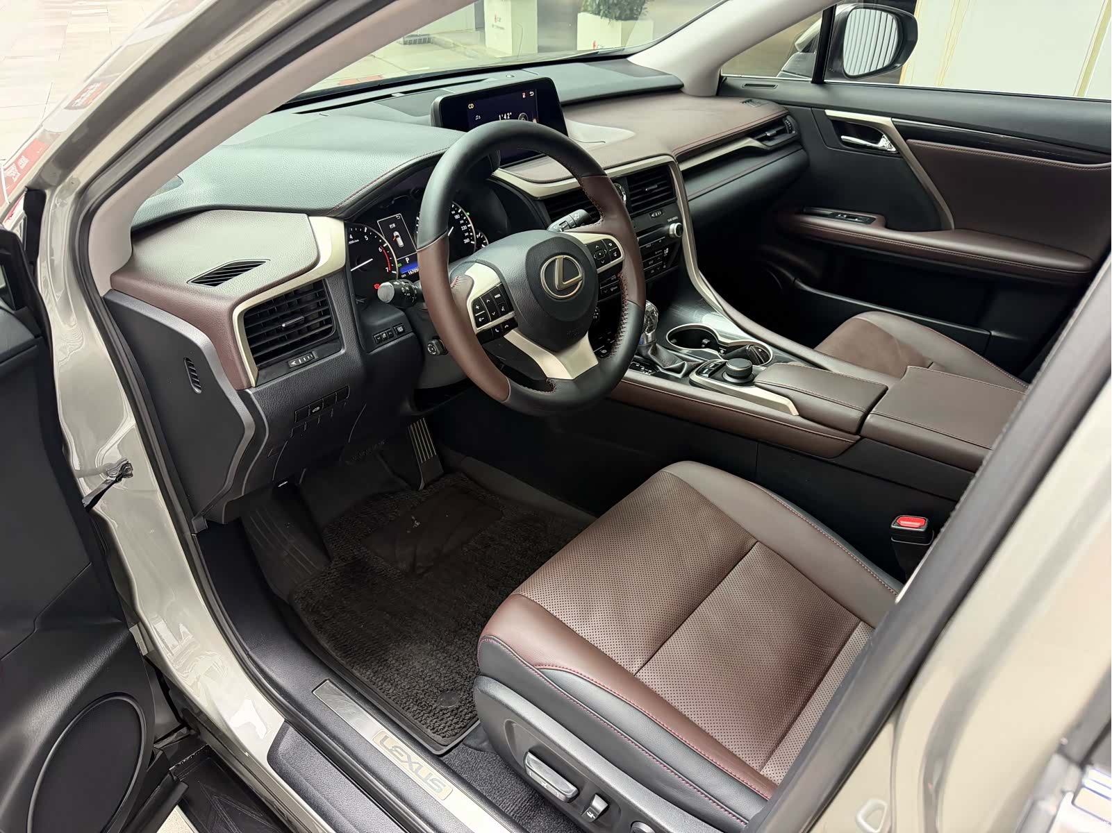 Lexus RX, 2016 3
