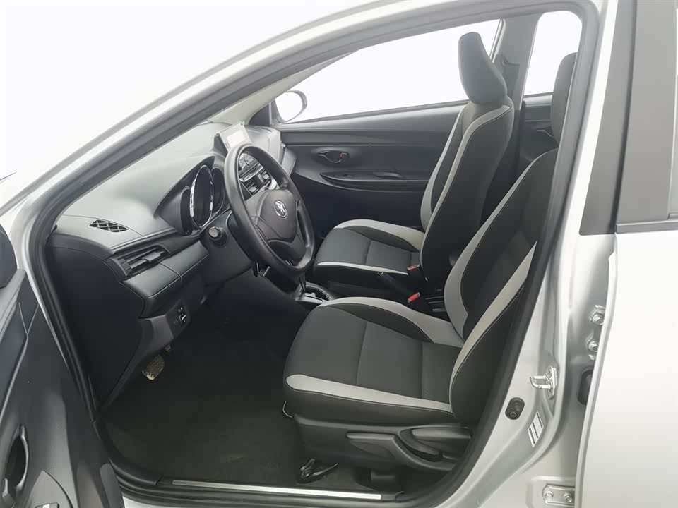 Toyota YARiS L Zhixuan