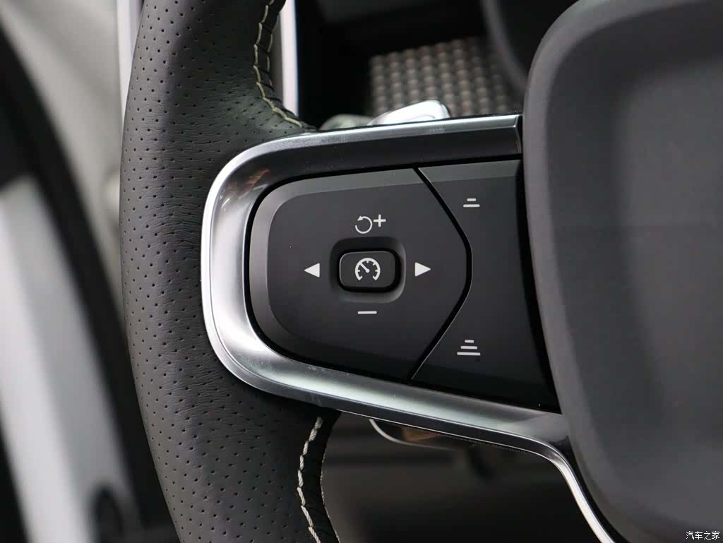 Volvo XC40, 2019 14