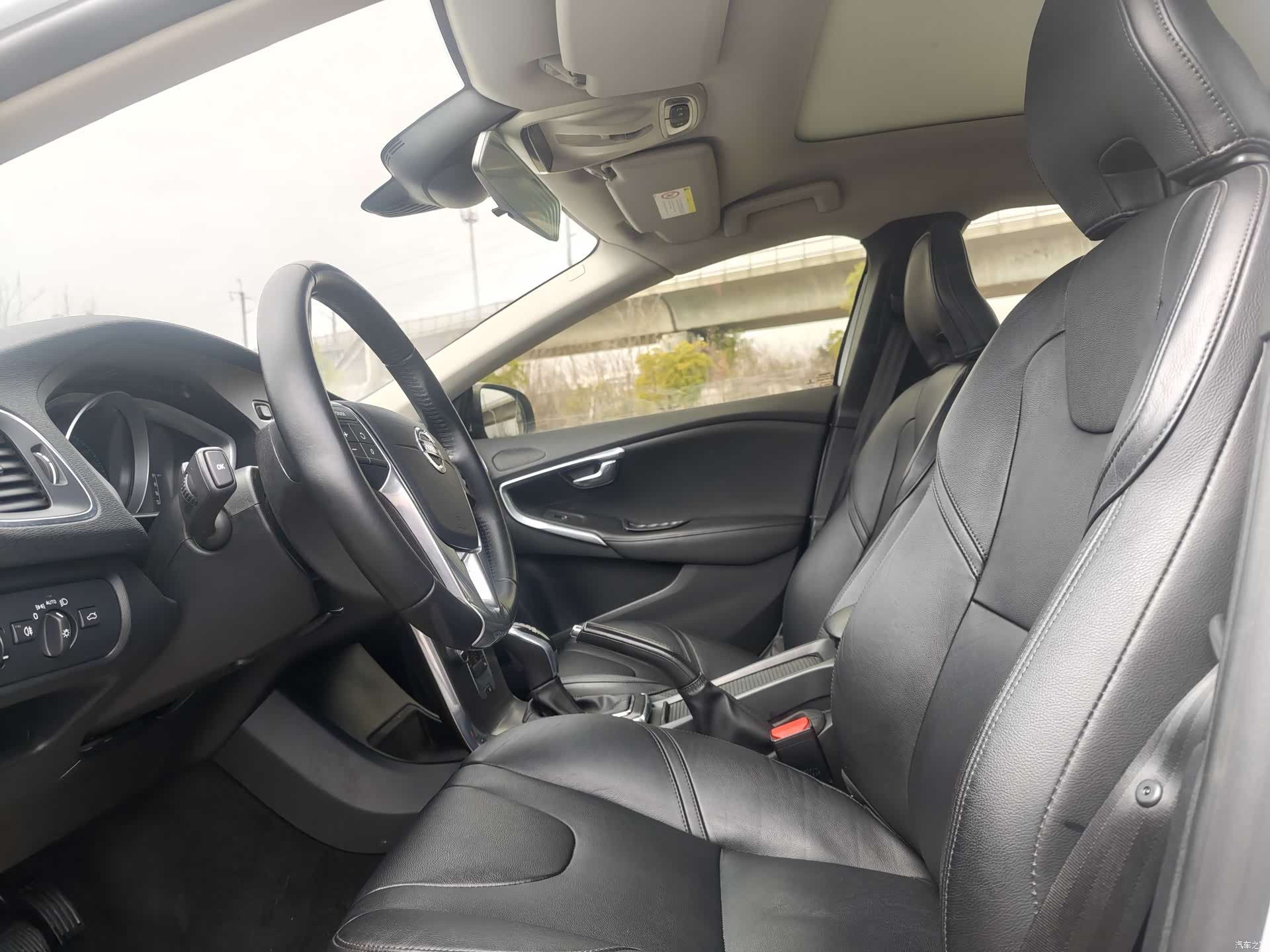 Volvo V40, 2016 11