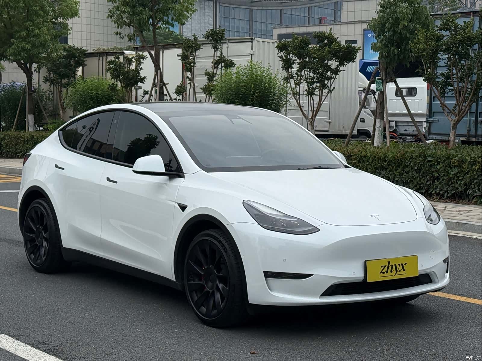Tesla Model Y, 2022 2