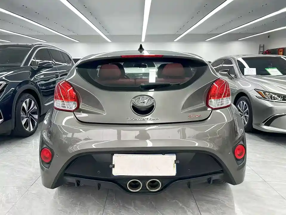 Hyundai Veloster