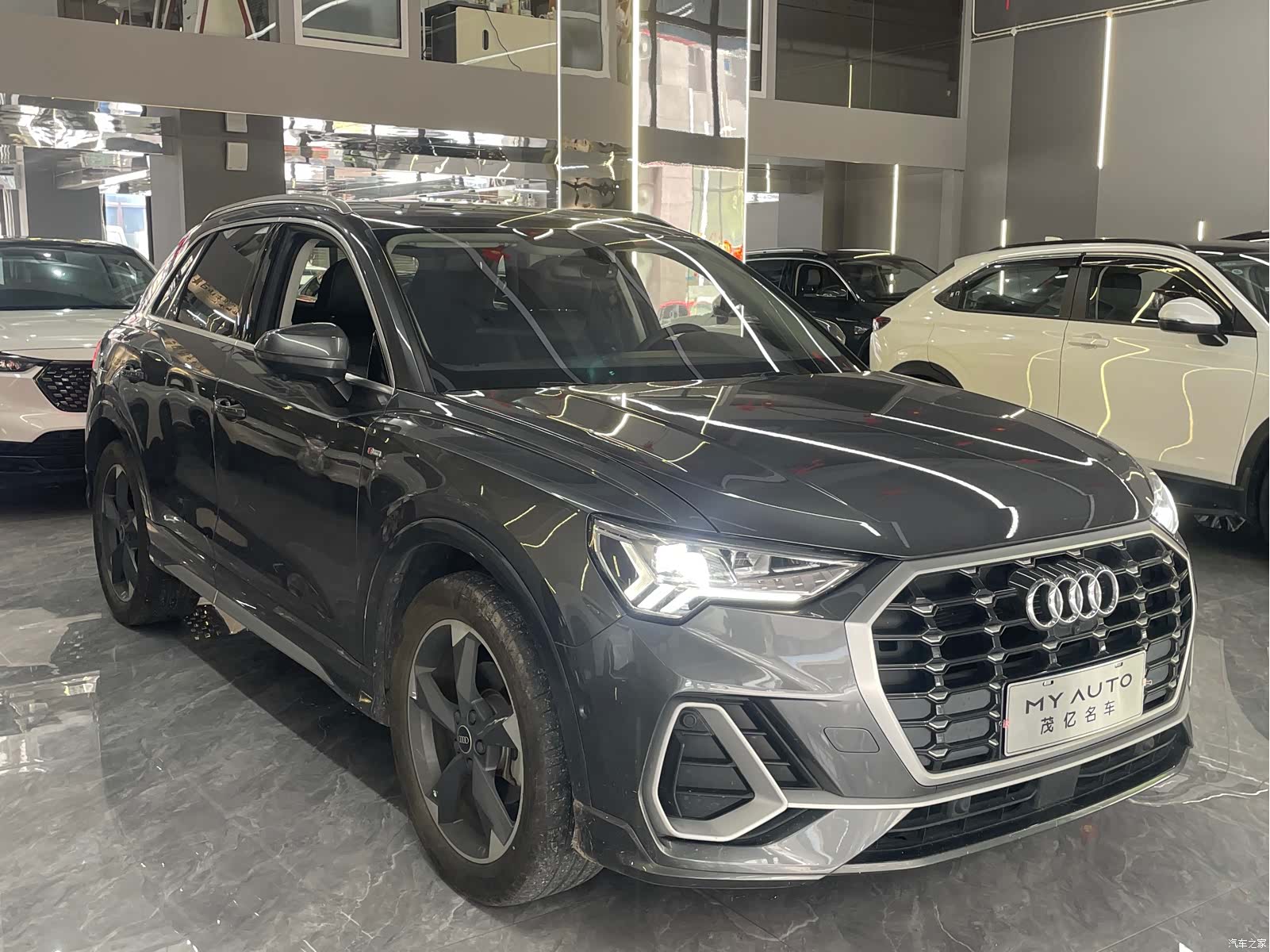 Audi Q3, 2022 3