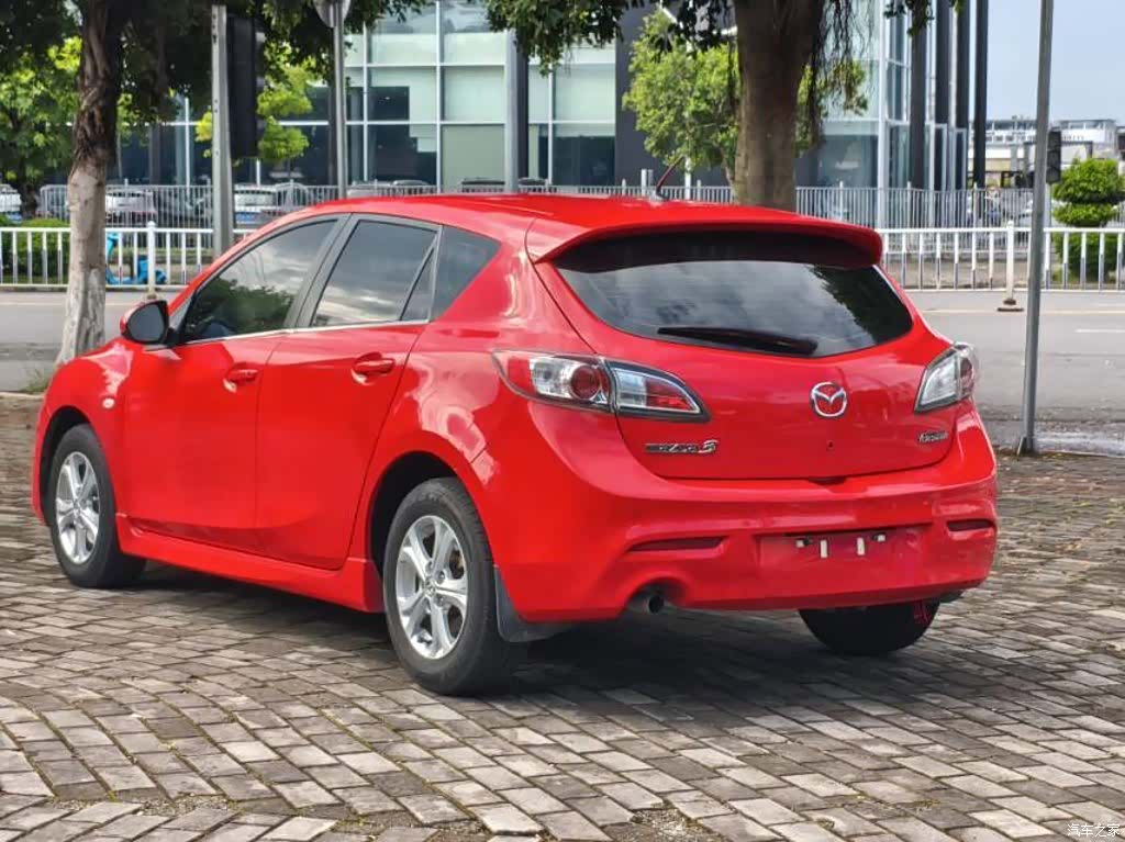 Mazda 3, 2013 7