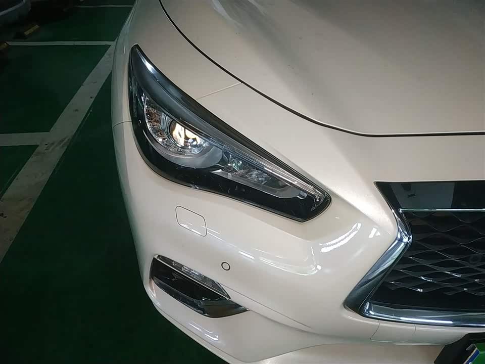 Infiniti Q50L