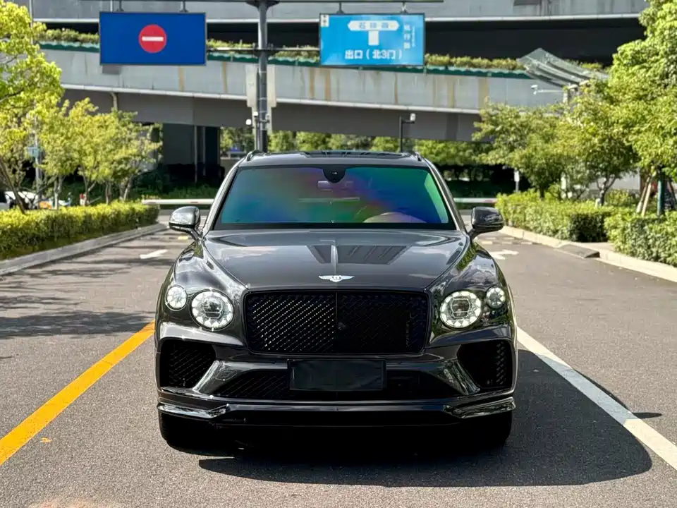 Bentley Tim Yue Bentley Tim Yue