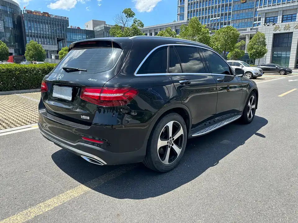 Mercedes-Benz GLC Mercedes-Benz GLC