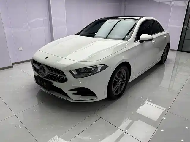 Mercedes-Benz A-Class 2022 — купить из Китая под заказ