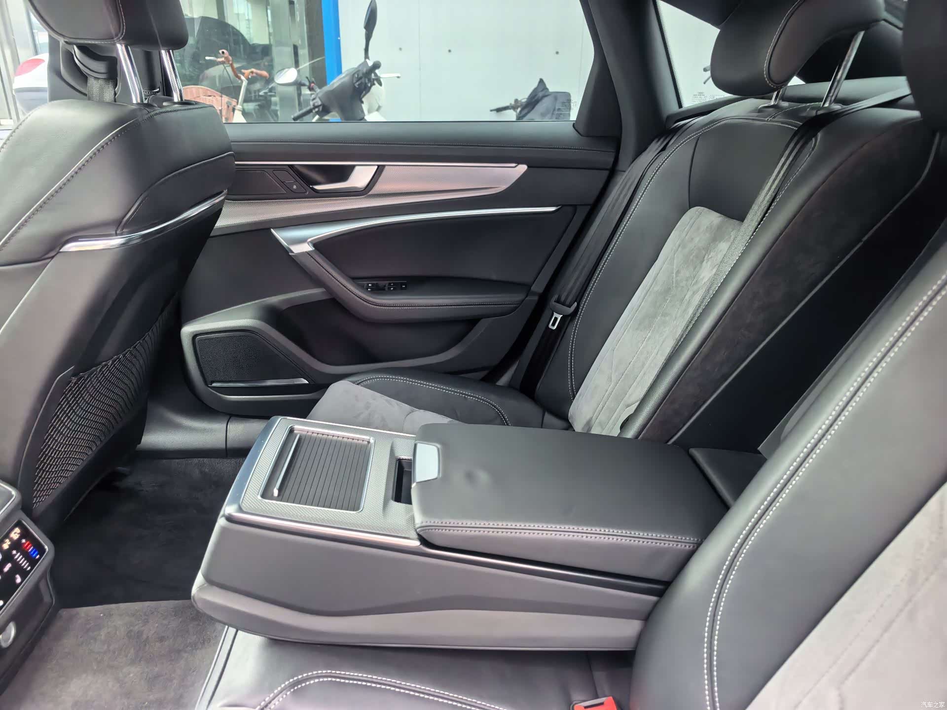 Audi A6L, 2022 13