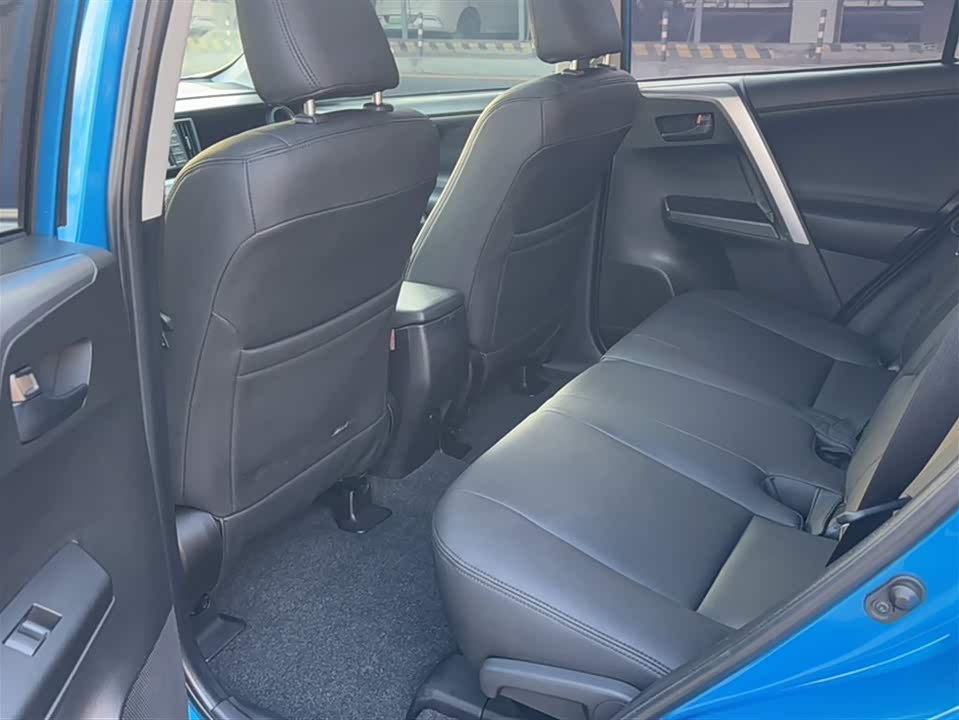 Toyota RAV4 Rongfang