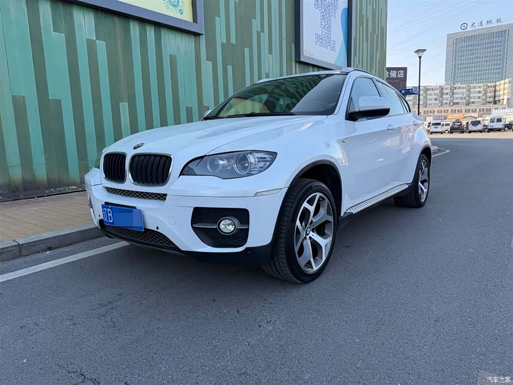 BMW X6, 2011 1
