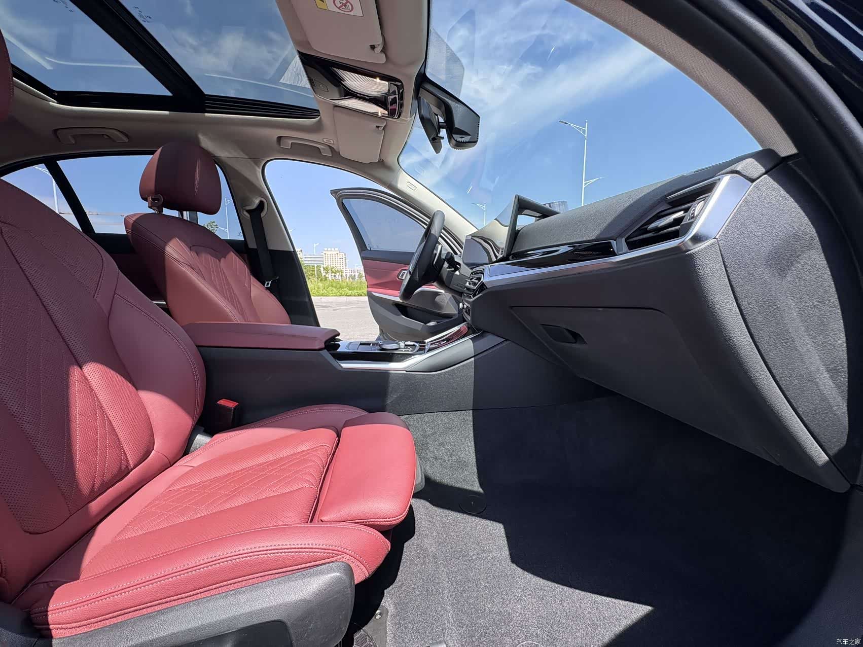 BMW 3 Series, 2023 11