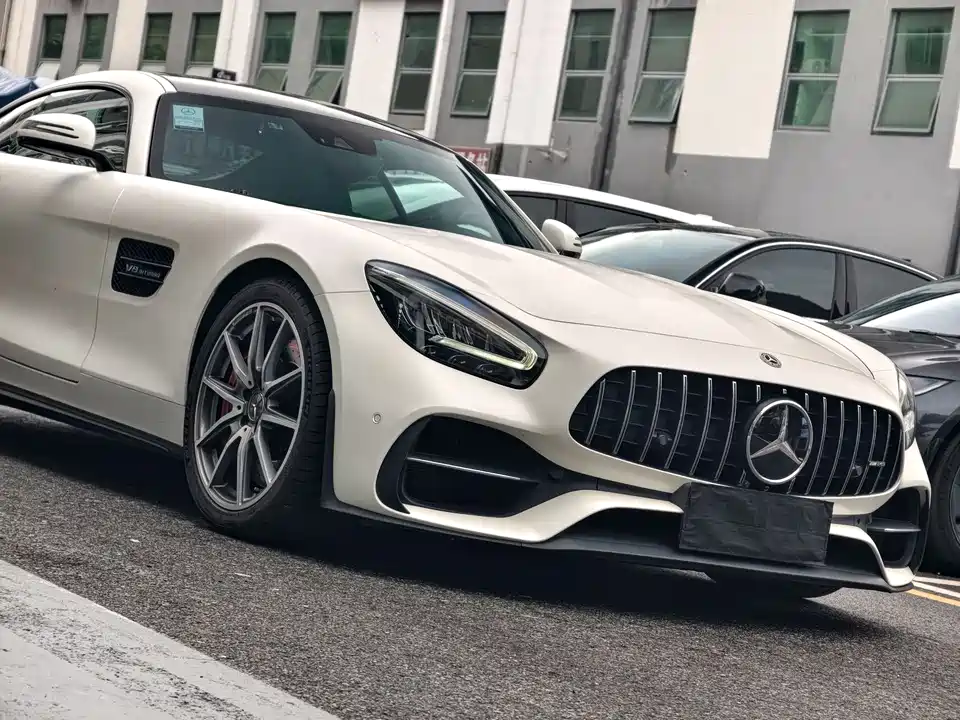 Mercedes-Benz AMG GT Mercedes-Benz AMG GT