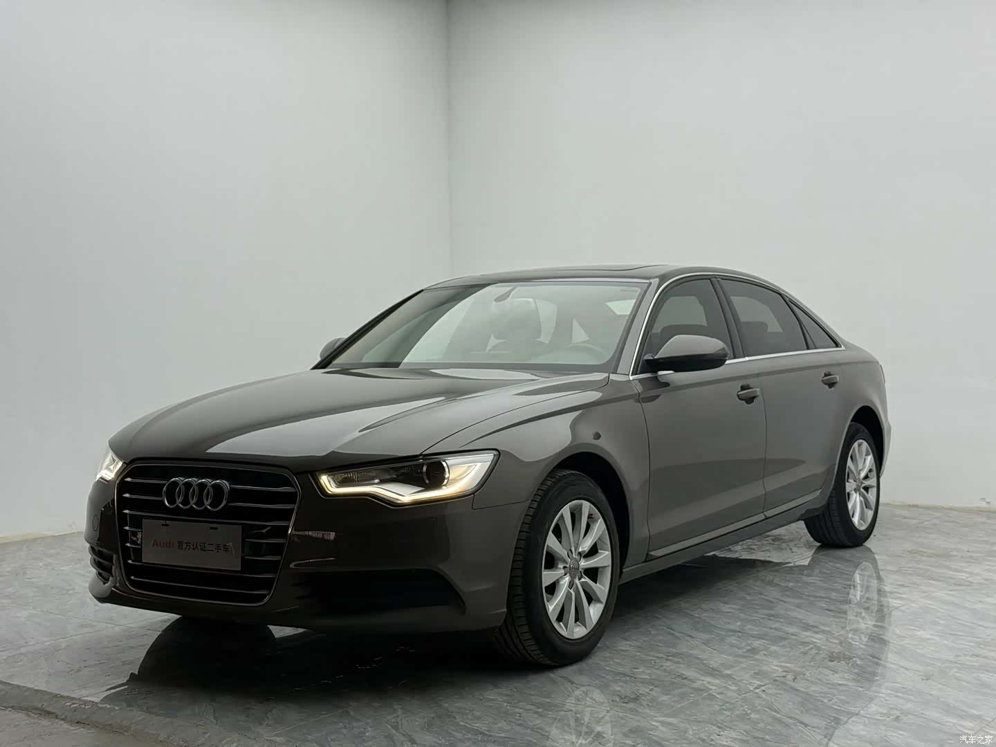 Audi A6L, 2015 1