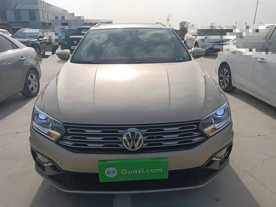 Volkswagen C-TREK Wei Collar