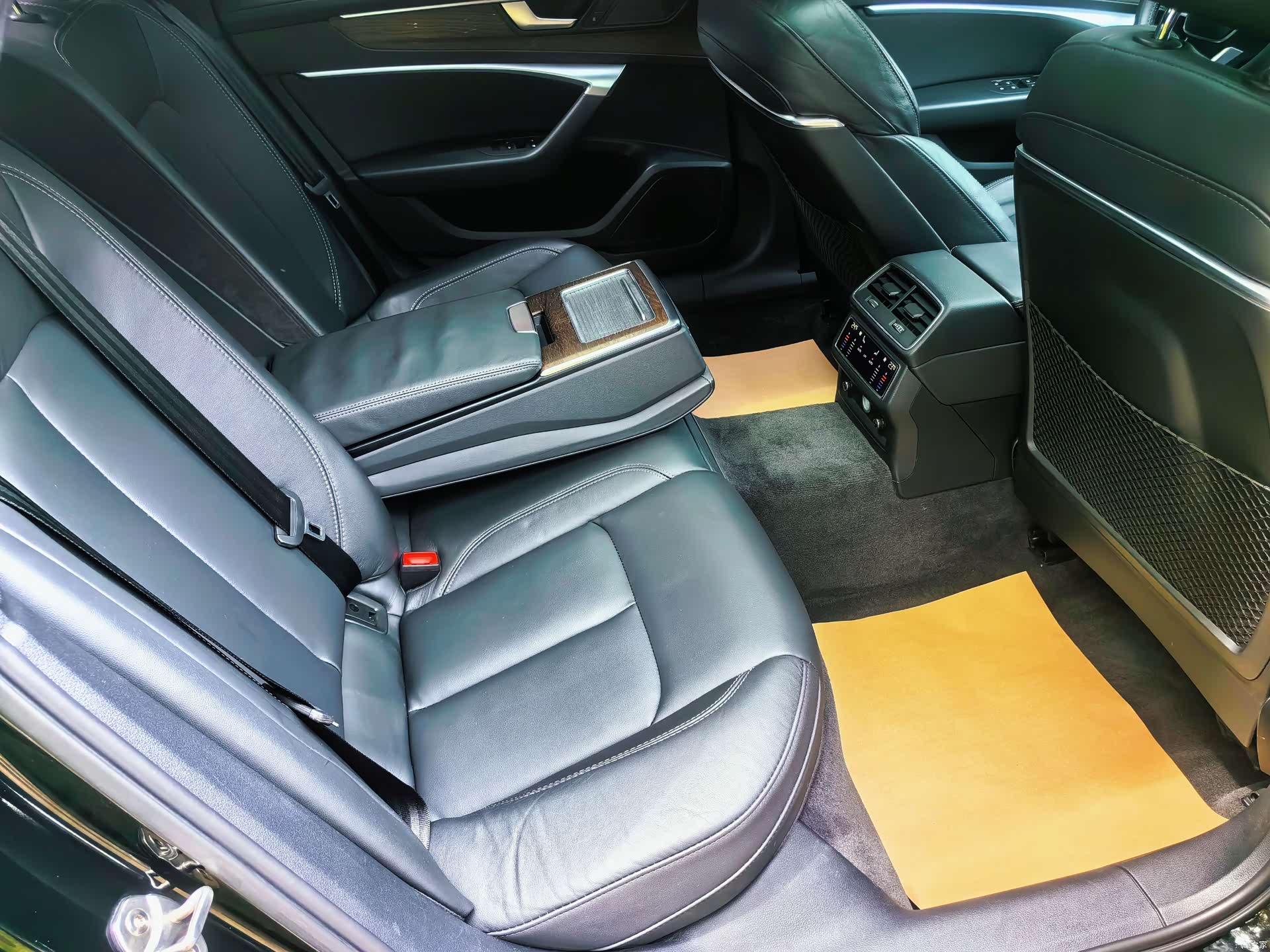 Audi A6L, 2021 7