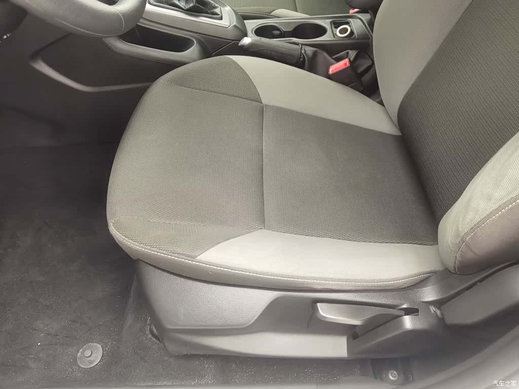 Ford Focus, 2015 20