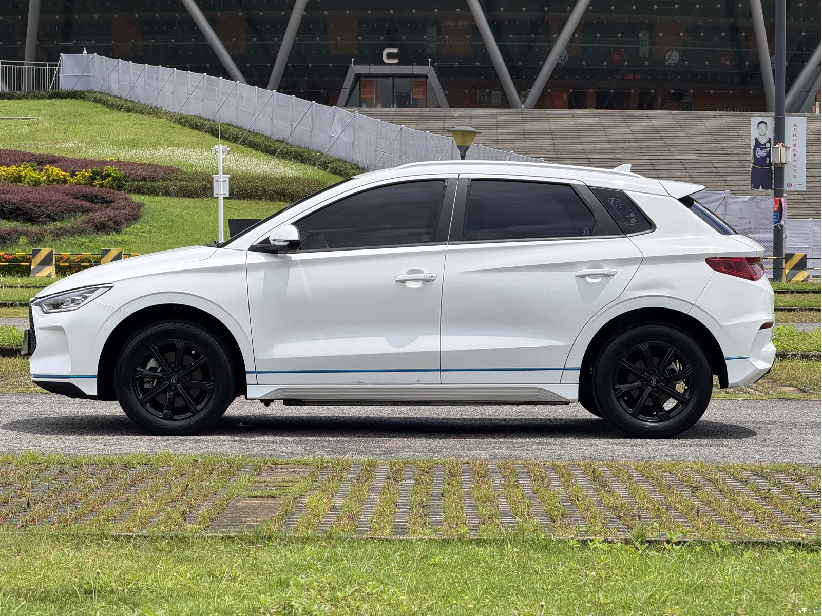 BYD E2, 2021 все фото