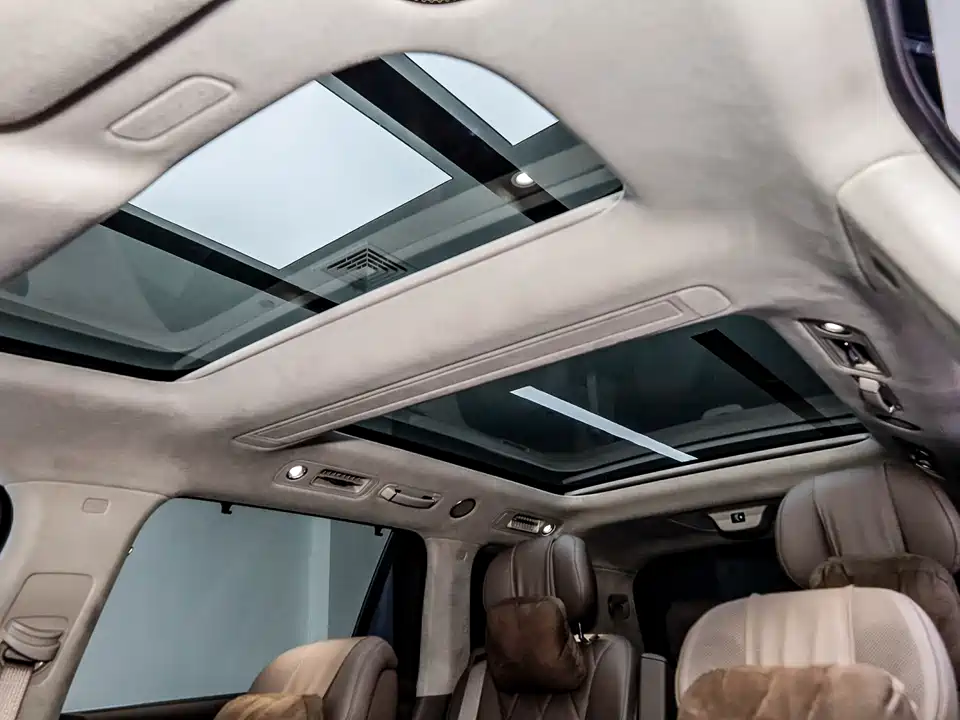 AITO Ask the world M9