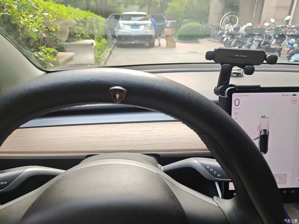 Tesla Model 3, 2020 4