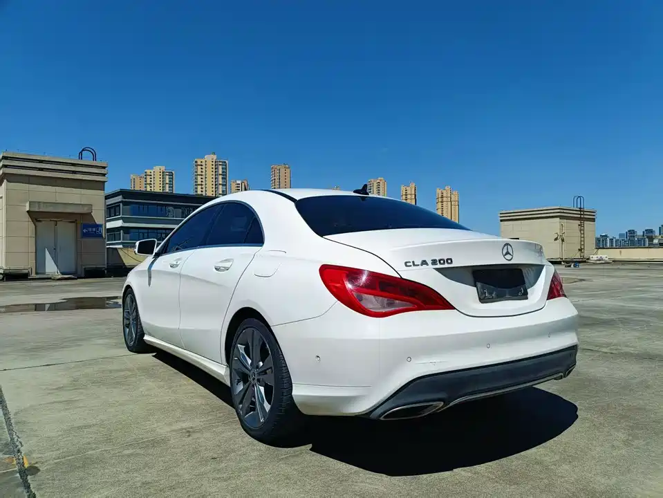 Mercedes-Benz CLA