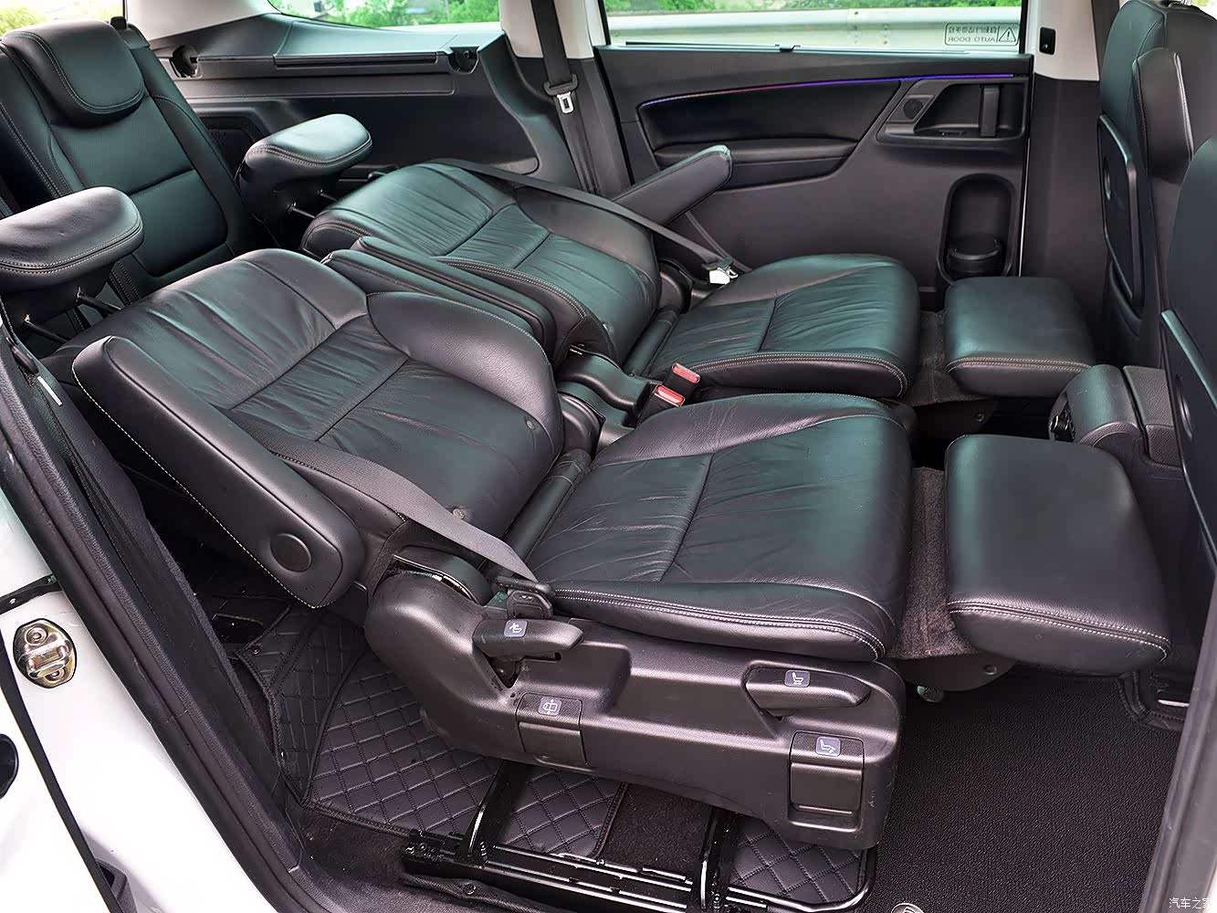 Volkswagen Xia, 2019 17