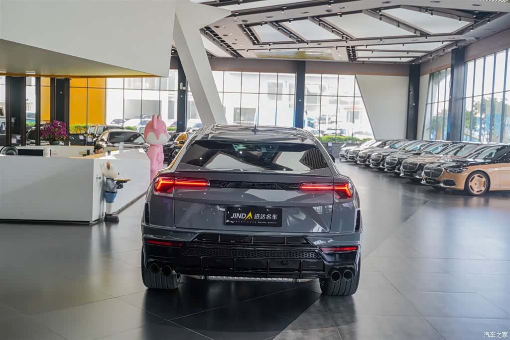 Lamborghini Urus, 2024 20