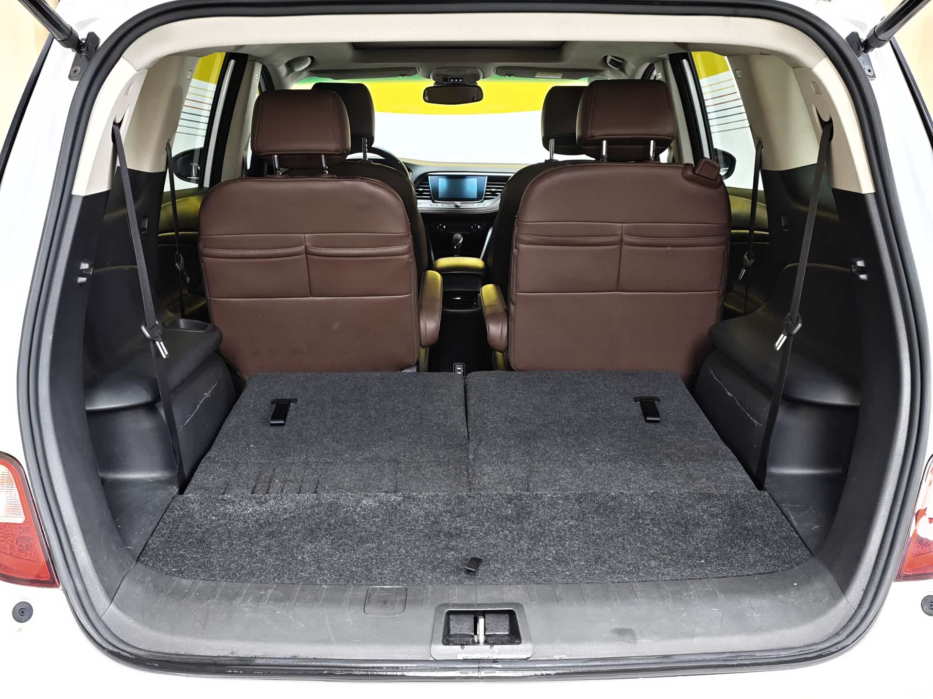 Buick GL6, 2018 19