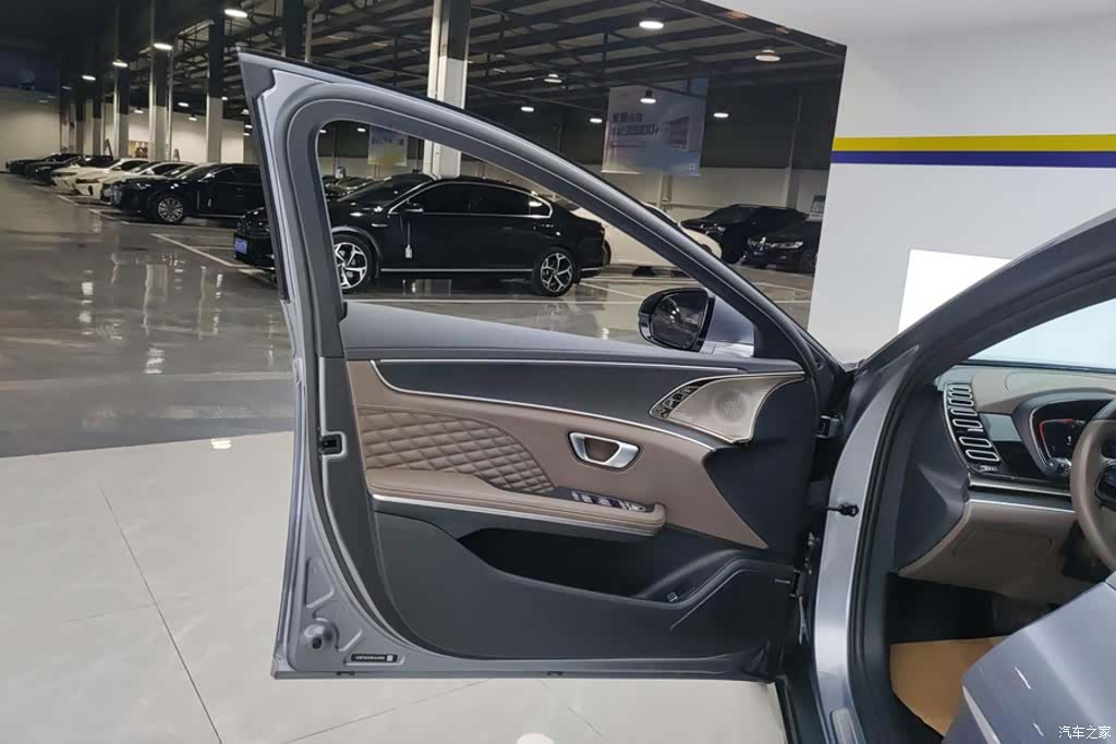 BYD Han, 2023 7