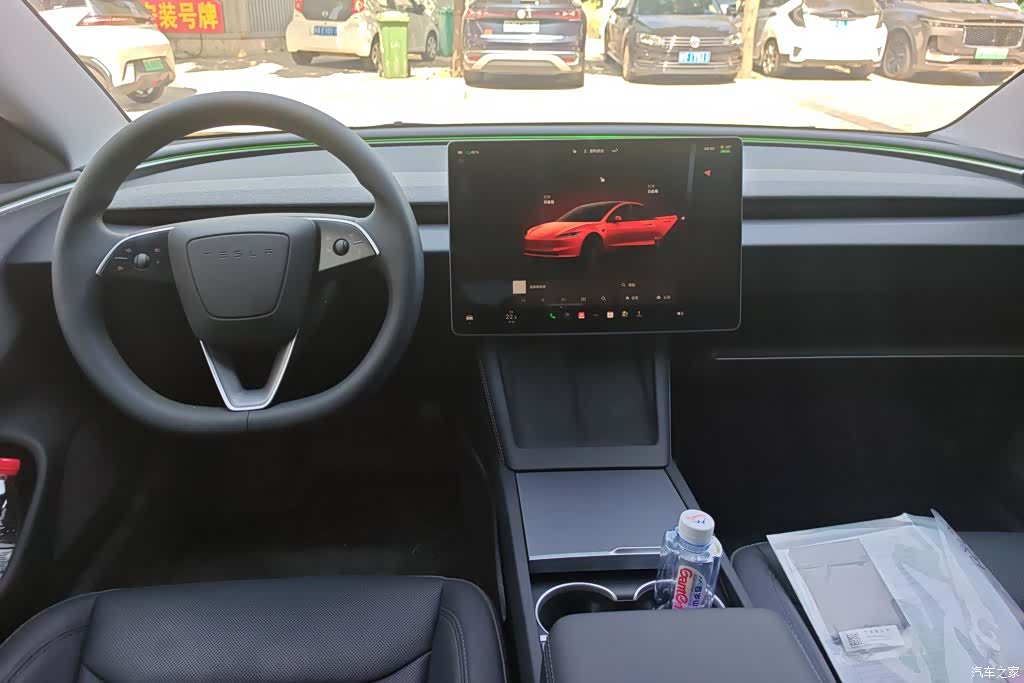 Tesla Model 3, 2024 12