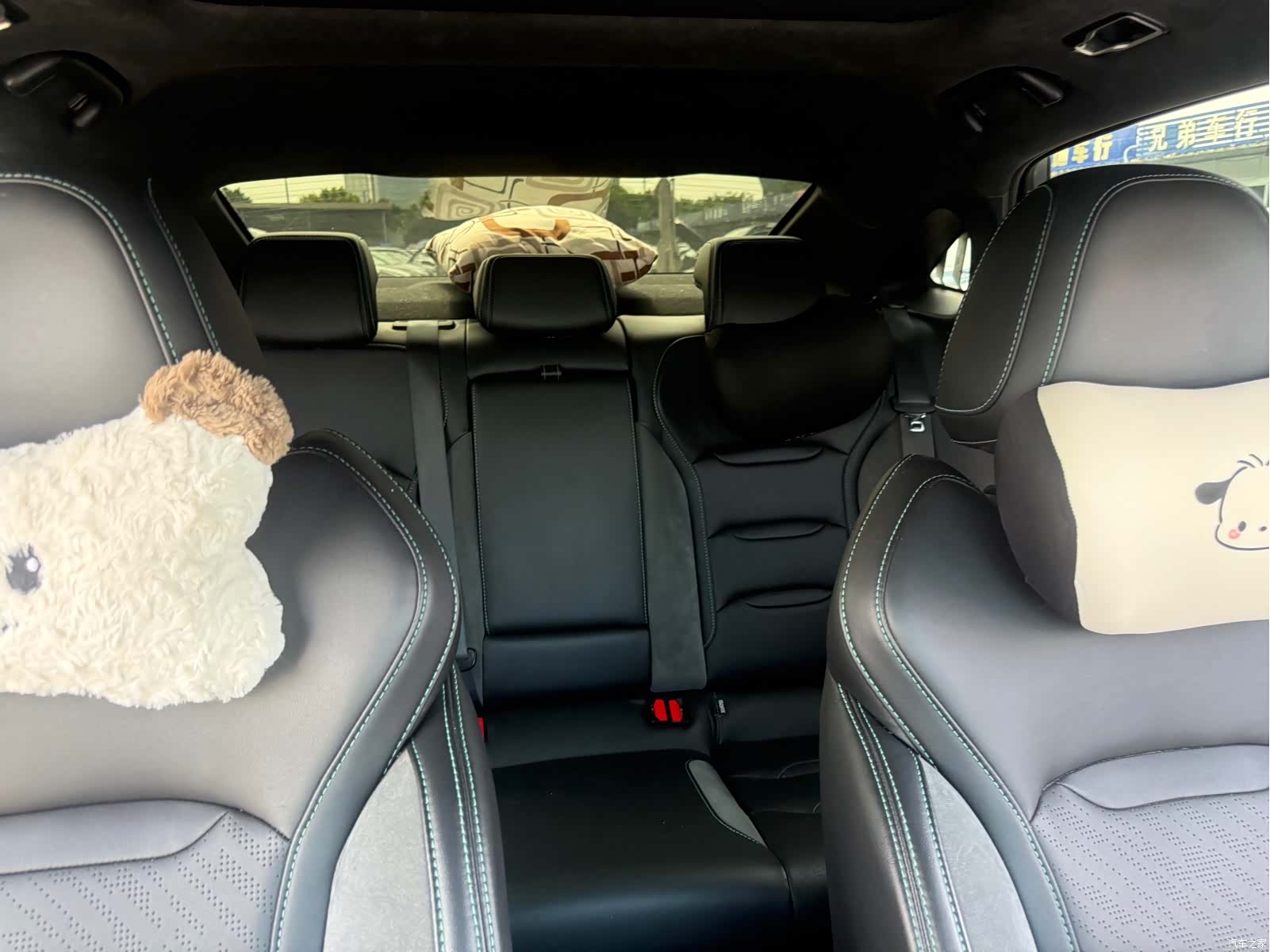 Geely Preface, 2022 12
