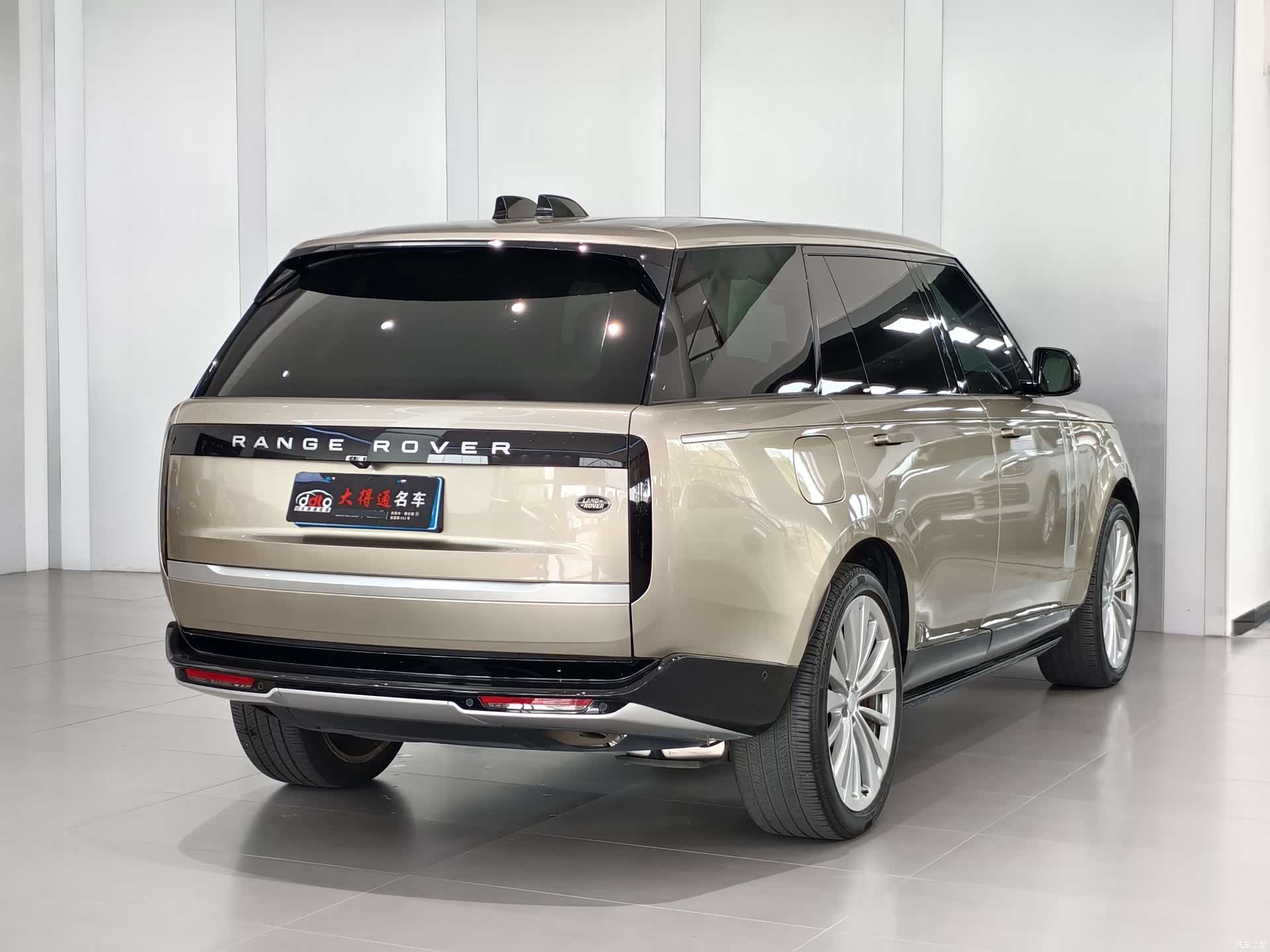 Land Rover Range Rover, 2024 3