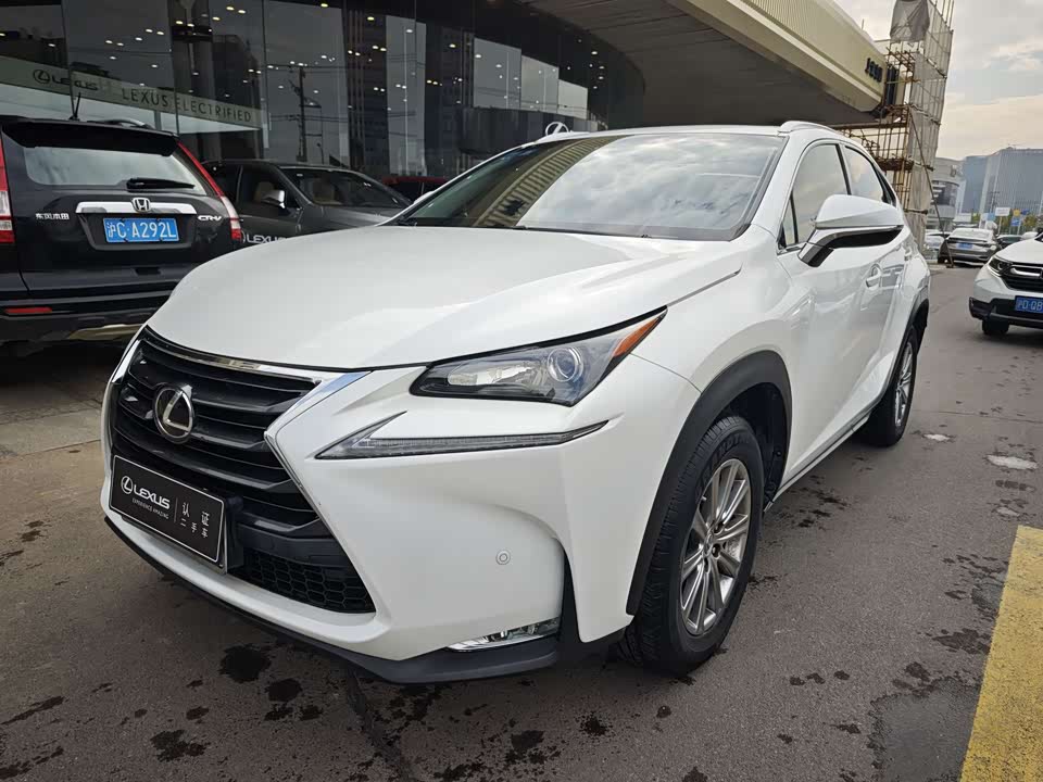 Lexus NX