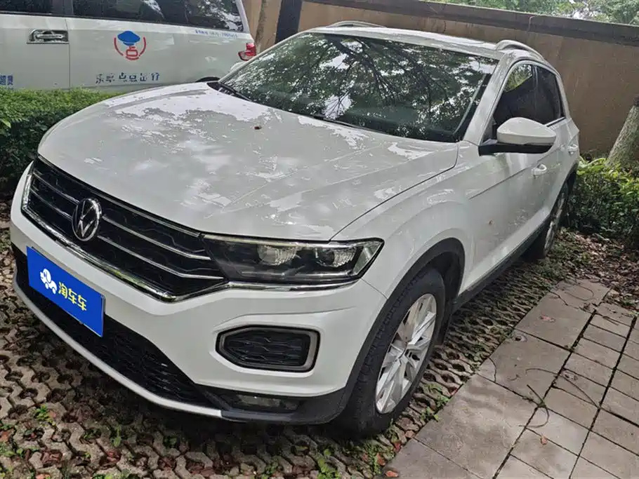 Volkswagen T-ROC exploring Songs