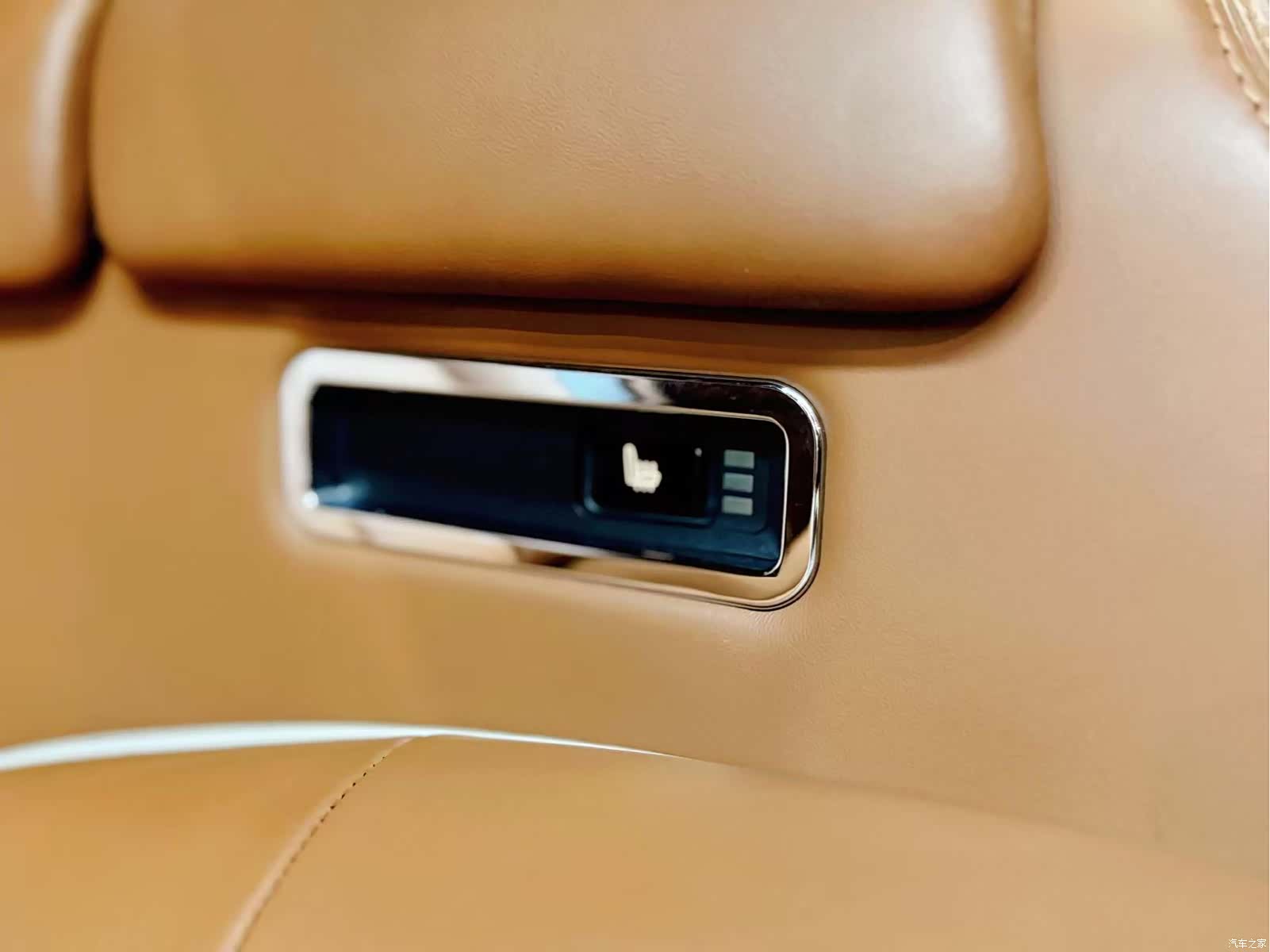 Rolls-Royce Phantom, 2016 23