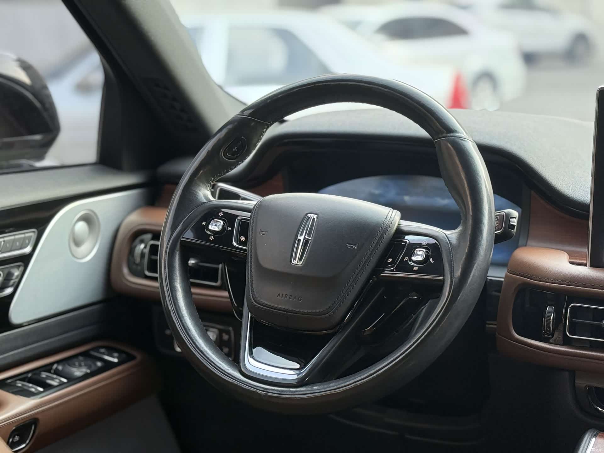 Lincoln Aviator, 2021 6