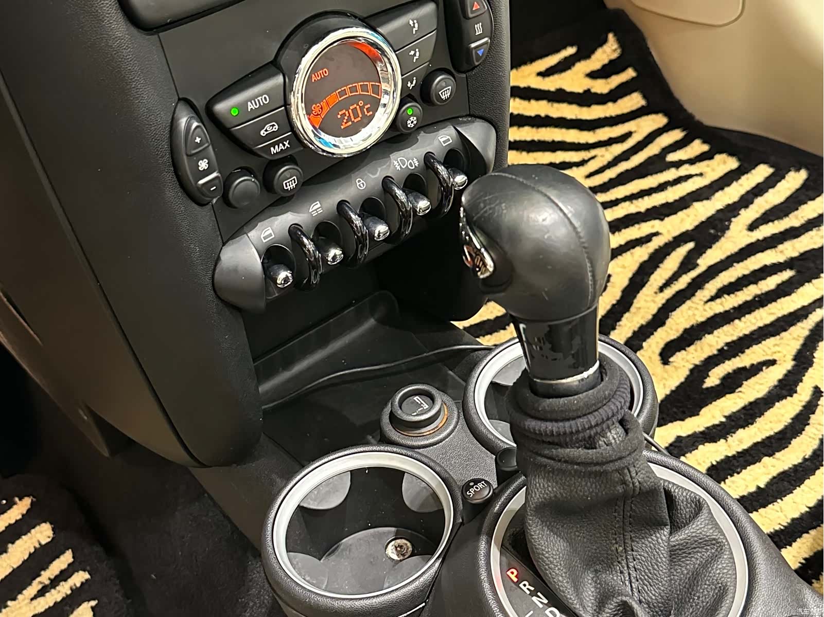 Mini Cooper, 2012 12