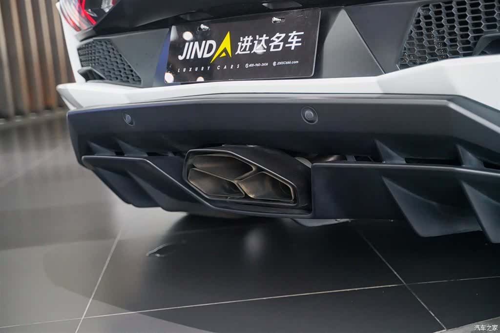 Lamborghini Aventador, 2019 6