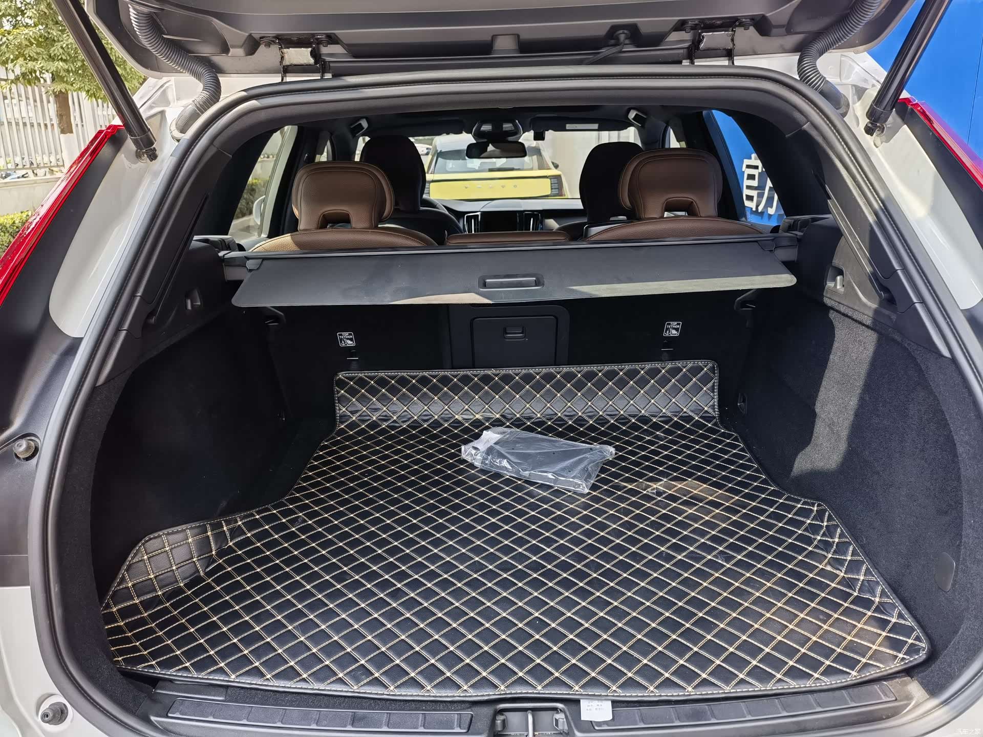 Volvo XC60, 2024 6